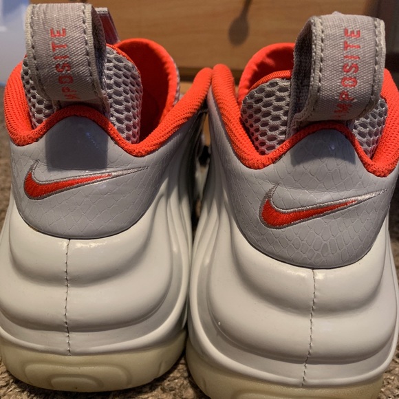 Nike Air Foamposite Pro Pure Platinum (GS) - Picture 2 of 4